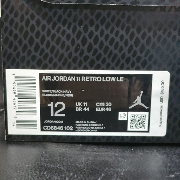 Air Jordan 11 Retro Low LE Size 12 Men - Picture 6 of 7